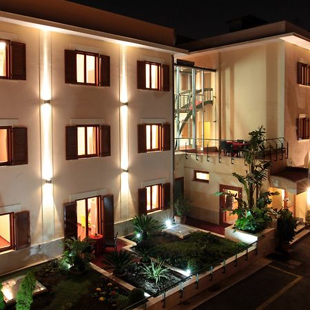 Diana Inn Accommodations Pompei Exterior foto