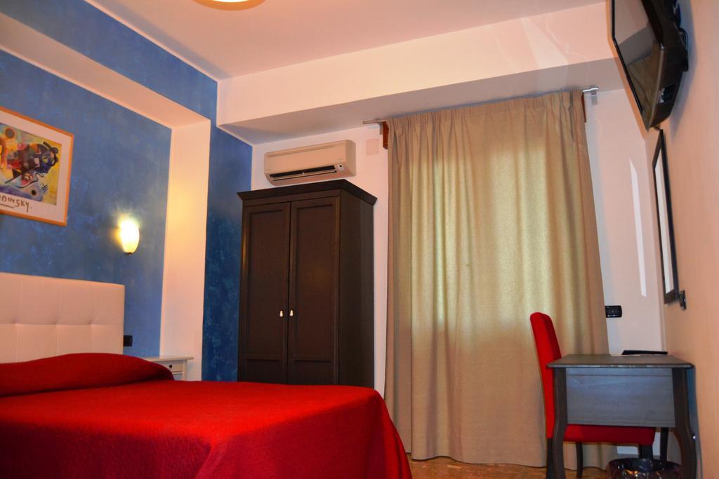 Diana Inn Accommodations Pompei Exterior foto