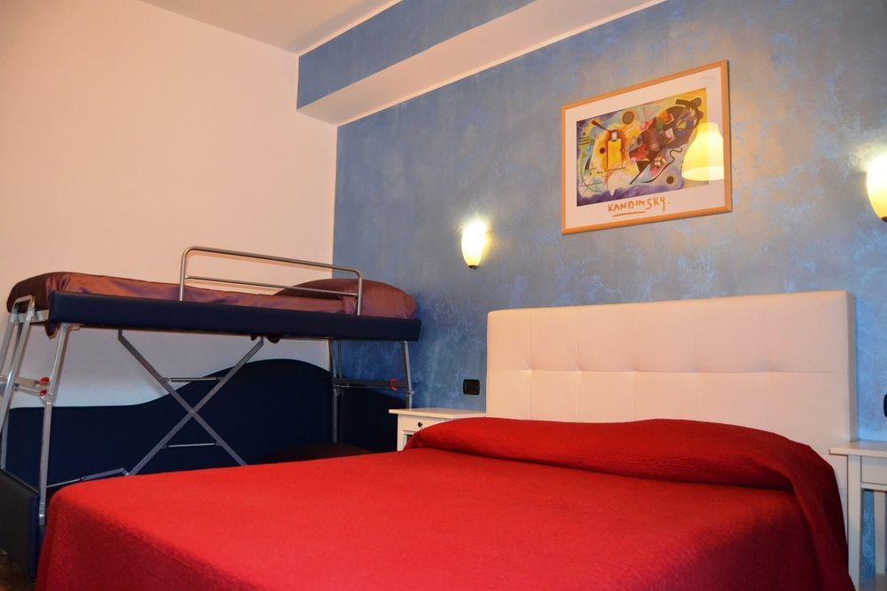 Diana Inn Accommodations Pompei Exterior foto